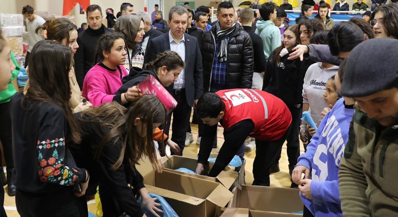 Asrın felaketinde, Bergama tek yürek oldu