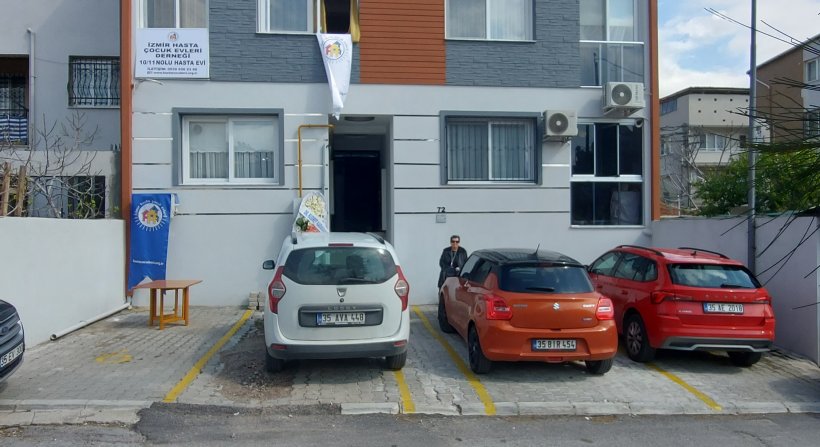 İzmir'de hasta çocuklara ev açtılar