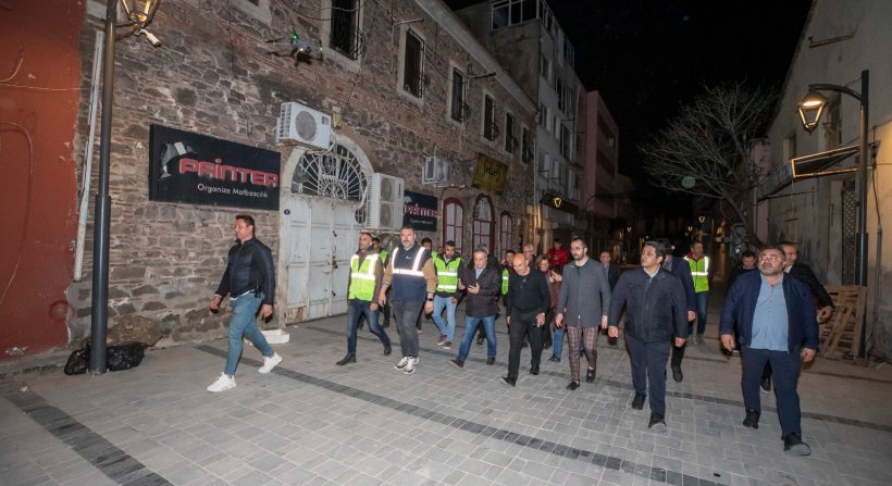 Başkan Soyer Kemeraltı'ndaki çalışmaları inceledi