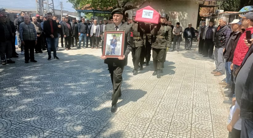 KINIK SON KORE GAZİSİNE VEDA ETTİ