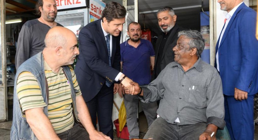 "Şehir hastanesi, AKP'nin İzmir'e üvey evlat muamelesinin göstergesidir”