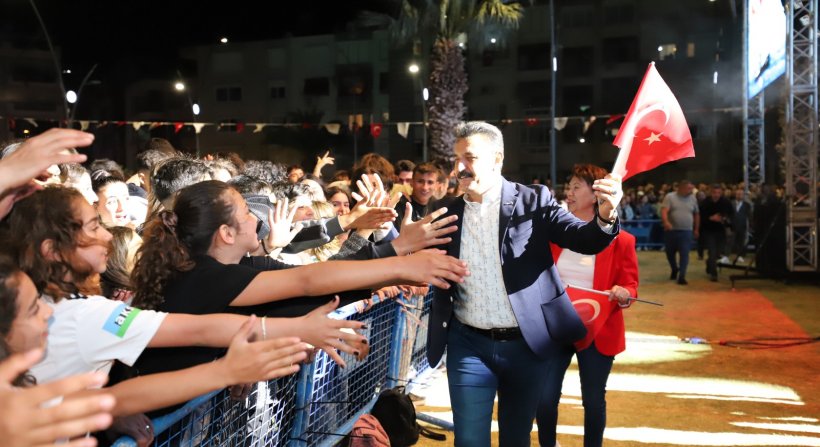 Dikili'de 19 Mayıs coşkusu yaşandı