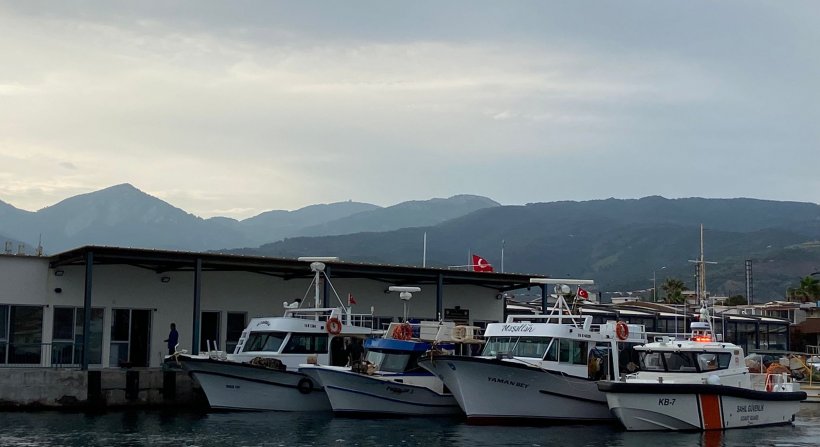 SAHİL GÜVENLİK KAÇAK AVCILARA GÖZ AÇTIRMIYOR