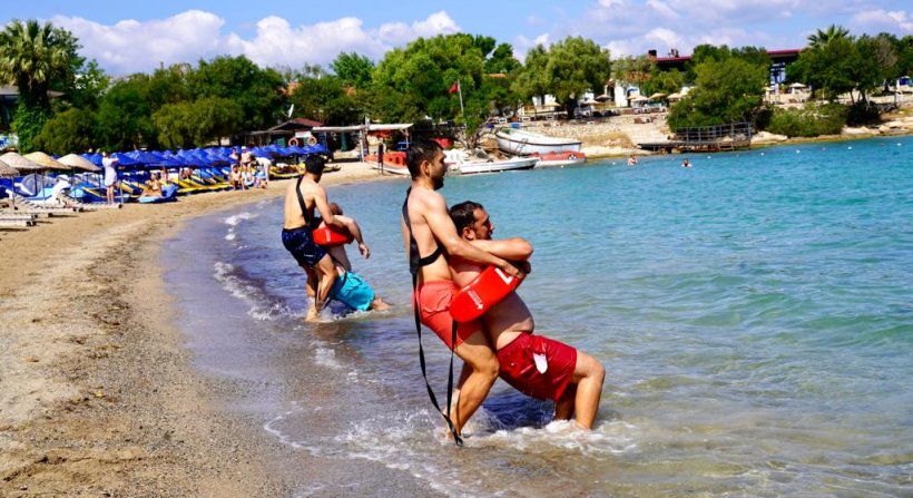 Seferihisar'ın plajları onlara emanet