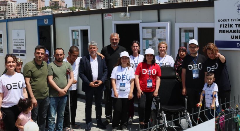 DEÜ, DEPREM BÖLGESİNDEKİ YEDİNCİ SU ARITMA ÜNİTESİNİ AÇTI