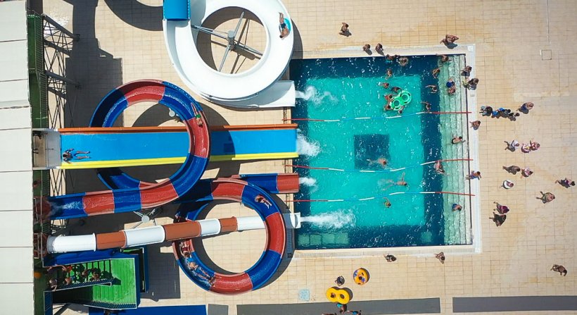 Bergama Belediyesi'nin işlettiği Aquapark hizmette
