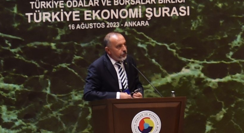 BAŞKAN ERTÜRK CUMHURBAŞKANI YARDIMCISI CEVDET YILMAZ VE BAKANLARA ALİAĞA'NIN SORUNLARINI AKTARDI