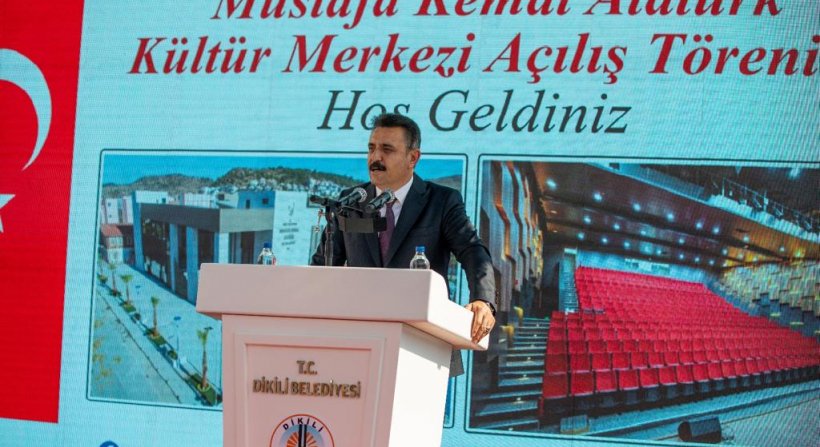 Dikili'de Görkemli Kültür Merkezi Açılışı