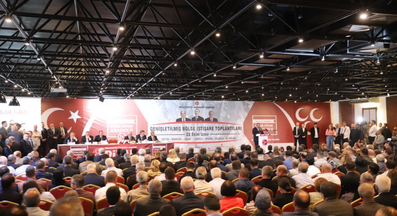 İzmir'de Görkemli Toplantı