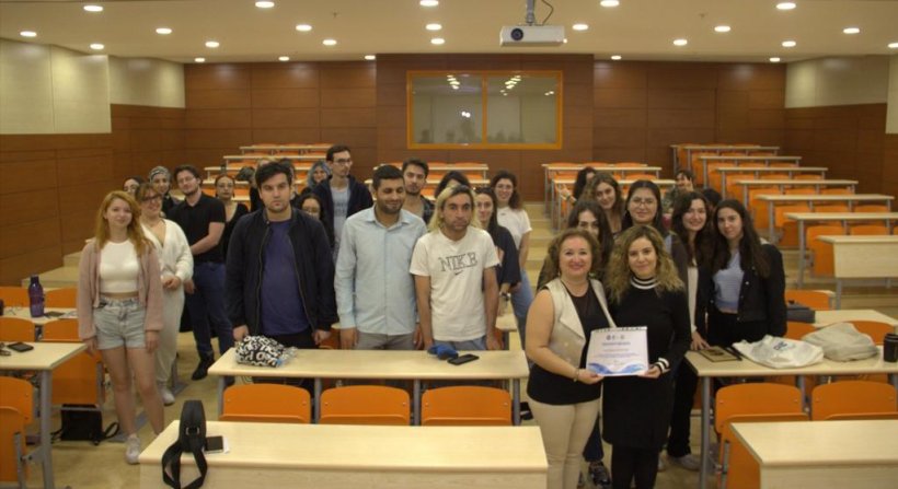 EÜ İletişim Fakültesinde "Sınıfta Mezun Var” etkinlikleri devam ediyor