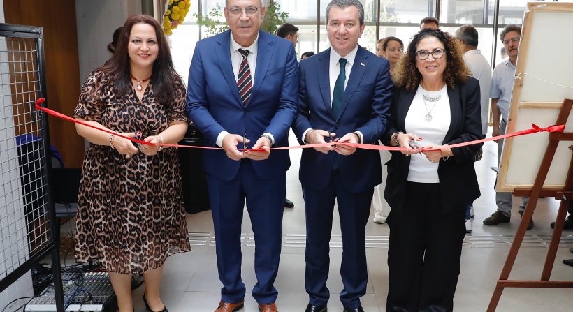 Uluslararası 10. EgeArt Sanat Günleri Vefa Sergisi Bergama'da Başladı