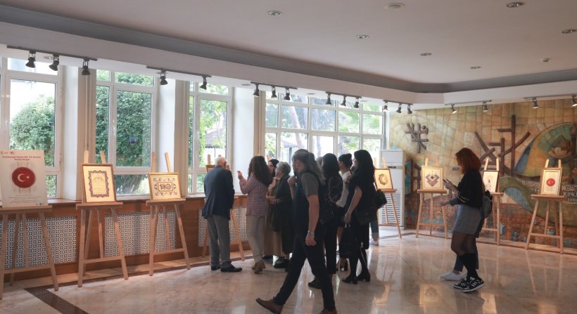 DEÜ'DEN CUMHURİYETE ÖZEL TEZHİP SERGİSİ