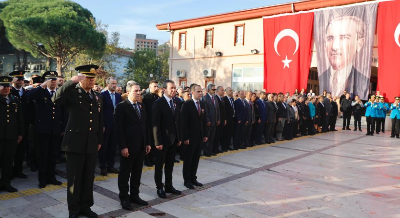 GAZİ MUSTAFA KEMAL ATATÜRK, VEFATININ 85. YIL DÖNÜMÜNDE BERGAMA'DA TÖRENLERLE ANILDI