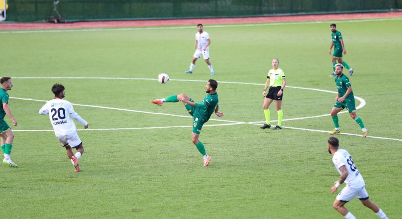 Lider Aliağa Evinde 2 Golle Kazandı