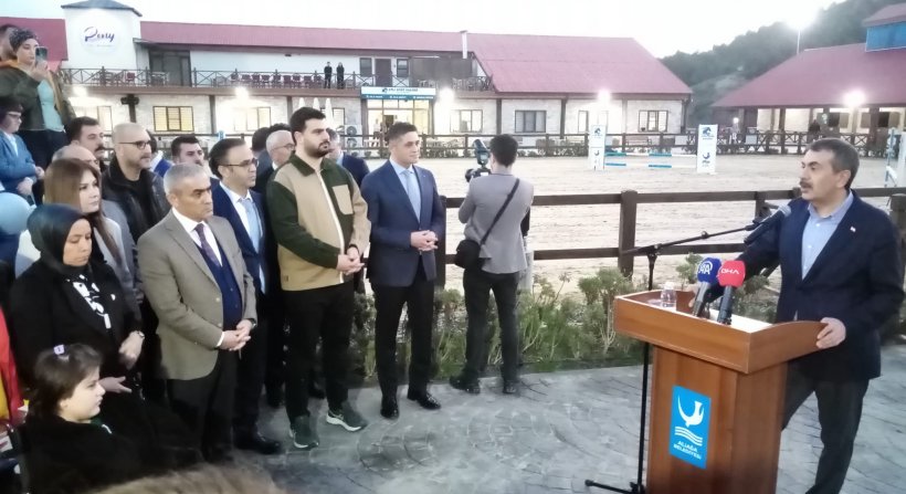 Aliağa'da Özel Eğitim ve Atla Terapi Bir Arada