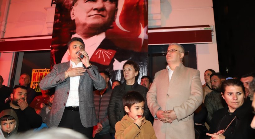 Başkan Kırgöz'ün Salimbey Mahallesi'deki ev ziyareti mitinge dönüştü