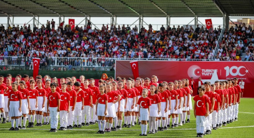 Aliağalılar 29 Ekim Cumhuriyet Bayramı Coşkusunu Hep Birlikte Yaşayacak