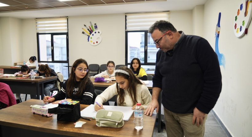 Geleceğin Ressamları Bu Kursta Yetişiyor