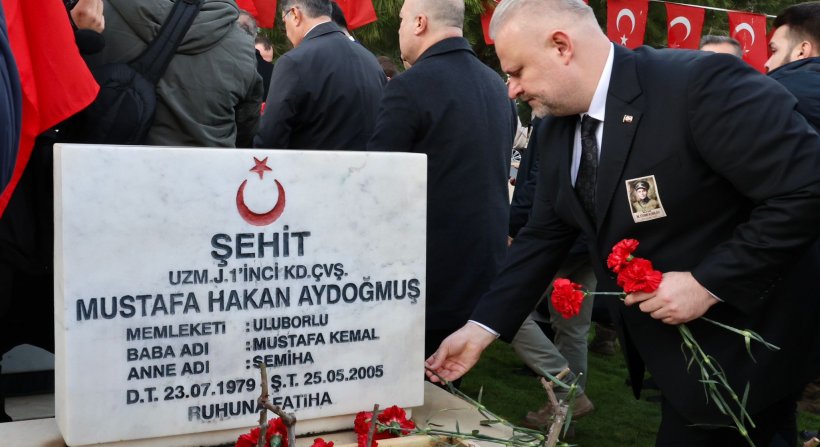 "Cumhuriyet vazgeçilmezimiz, bayrağımız emanetimizdir”