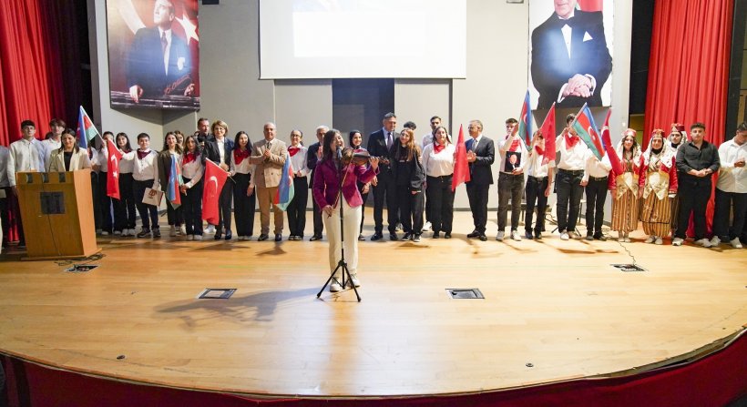 Aliağa'da Gül Bayramı Etkinliği Düzenlendi