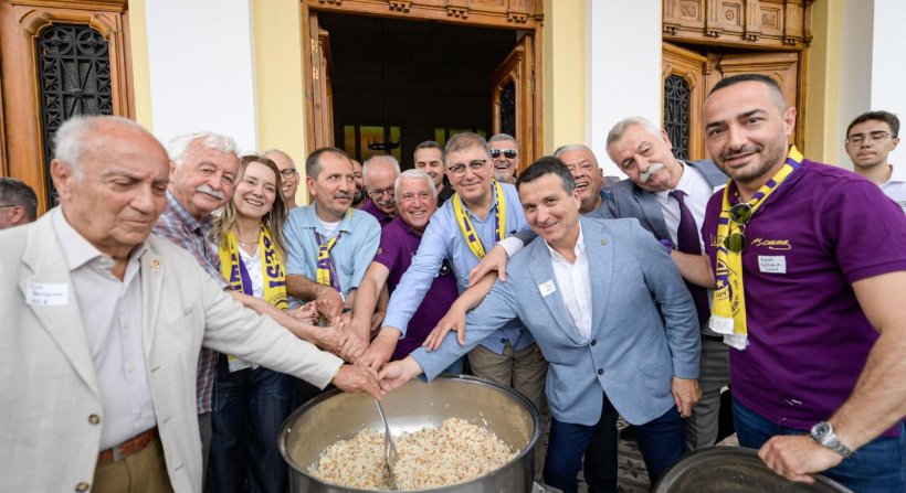 Başkan Tugay: Hepimizin İzmir'e borcu var