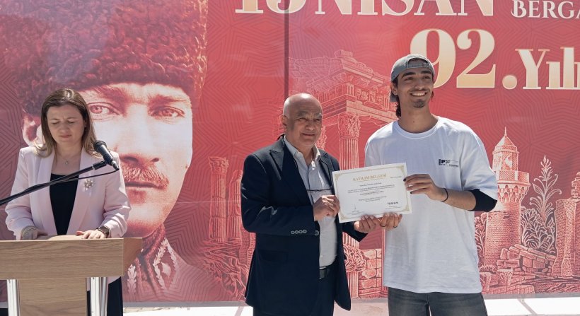 "Gönüllülüğün Gücü Bergama 10 Bin Kişiyi ağırladı.